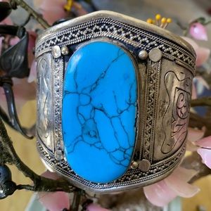 Vintage turquoise wide cuff